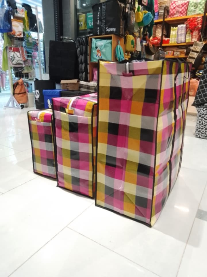 Pack Of 3 Storage Bags (Small,Medium,Large) Durable Zippered Comforters, Blankets, Clothes, & Bedding