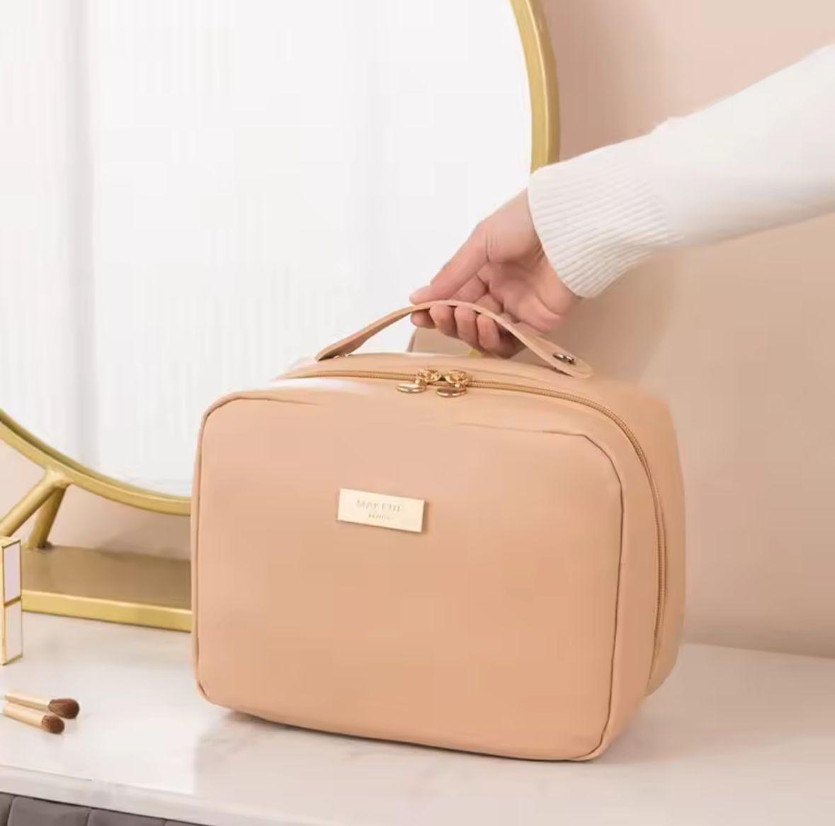 Premium Leather Cosmetic & Makeup Organizer Bag – Multi-Compartment Travel Vanity Case